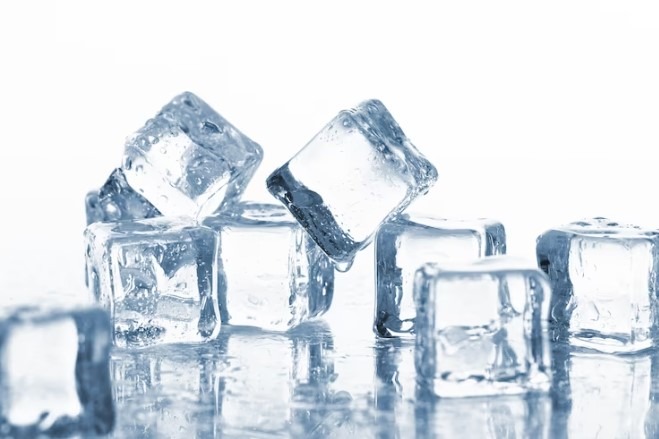 Wellhealthorganic.Com:Amazing-Beauty-Tips-Of-Ice-Cube-Will-Make-You-Beautiful-And-Young