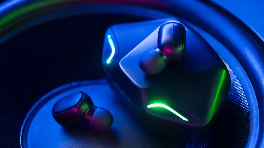 rs 125 only on thespark shop batman style wireless bt earbuds